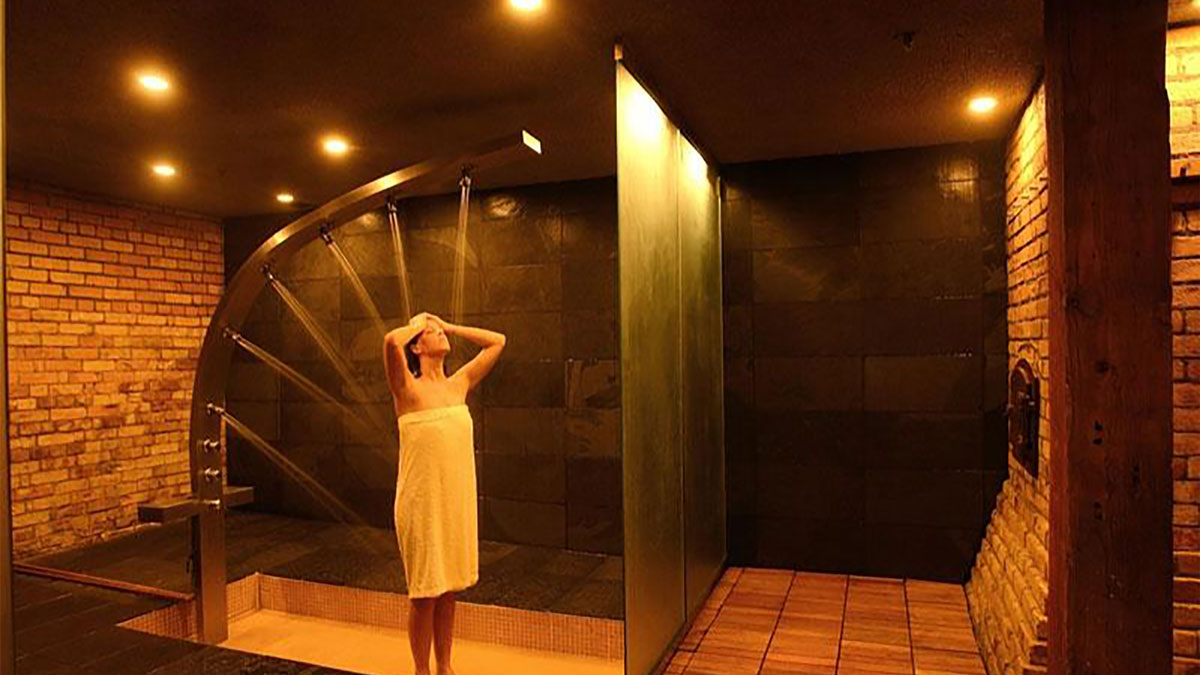 How Sanitary Are Steam Rooms And Saunas, Anyway?